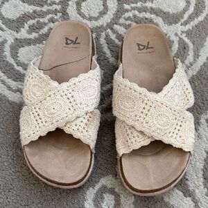 Dirty Laundry Cream Crochet Cross-Band Slide Sandals